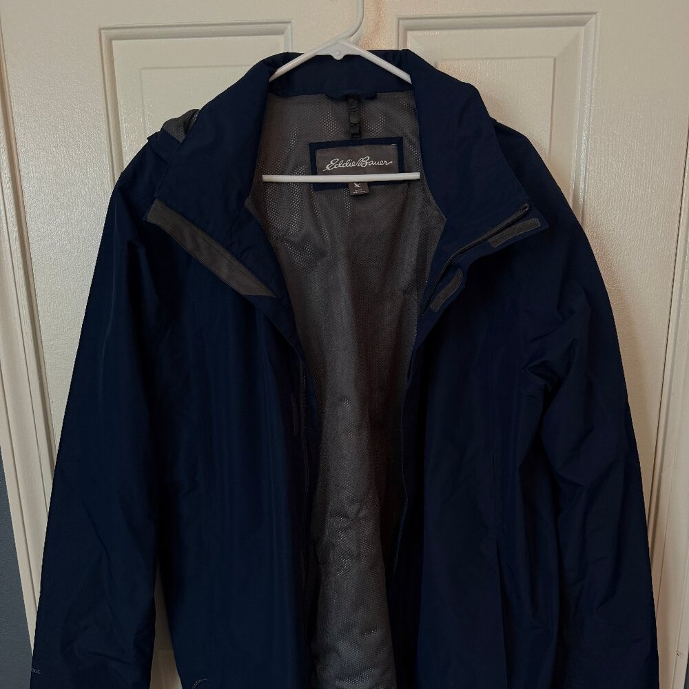 Eddie Bauer men's navy hooded windbreaker/rainjacket - size large - never worn